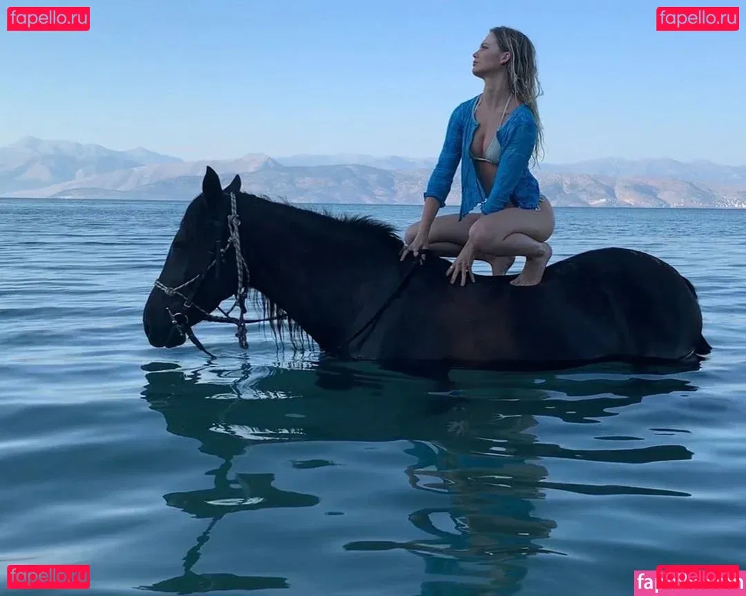 Freya A Onlyfans Photo Gallery 