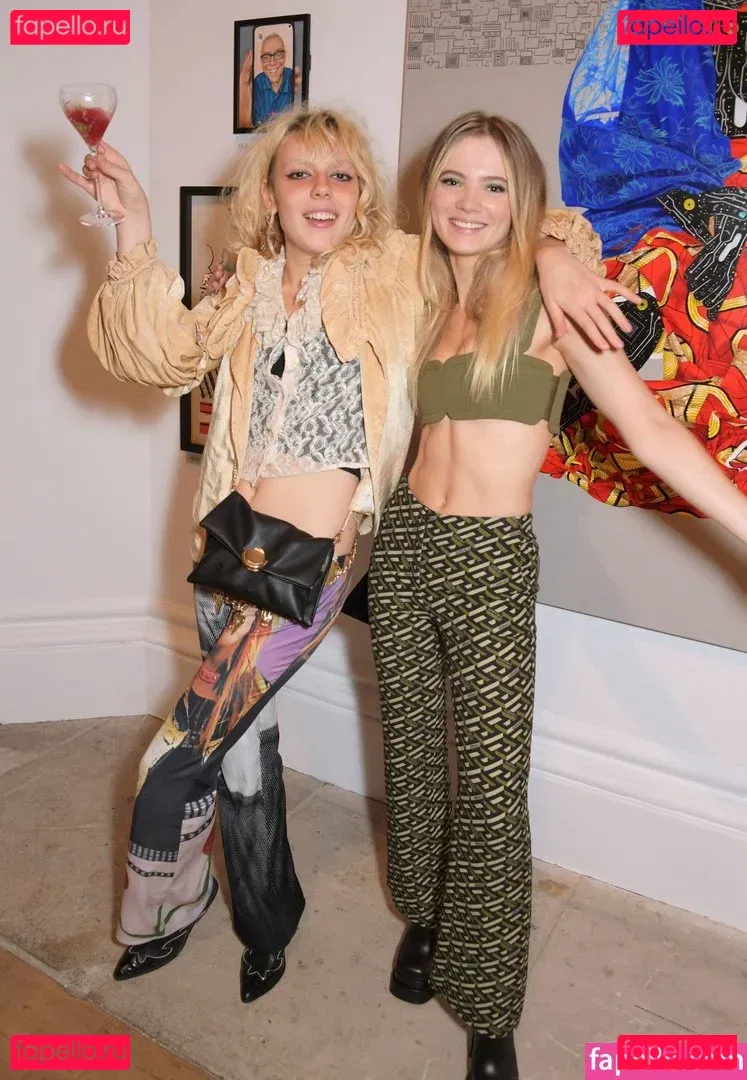 Freya A Onlyfans Photo Gallery 