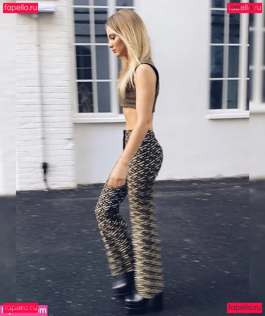 Freya A Onlyfans Photo Gallery 