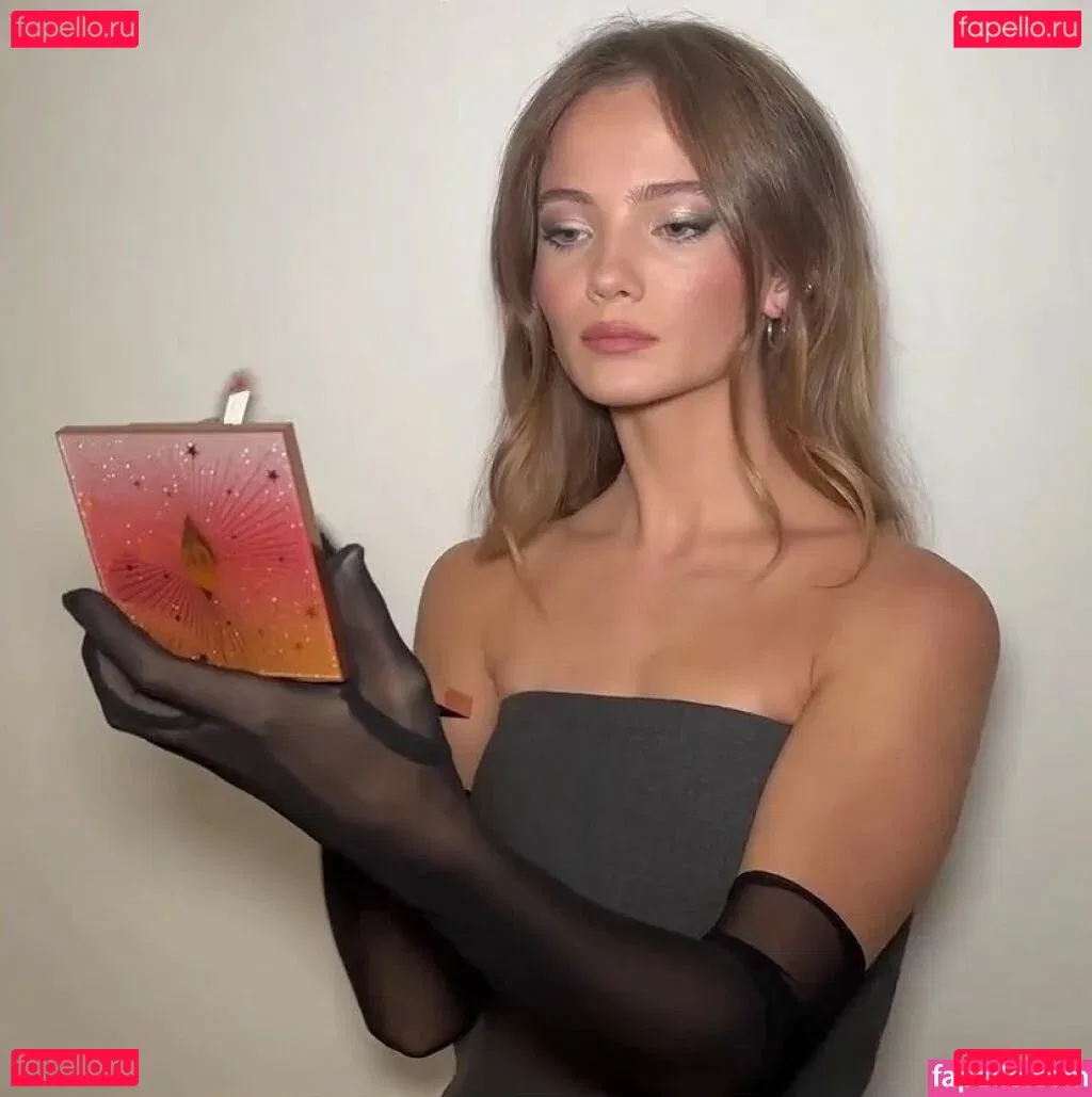 Freya A Onlyfans Photo Gallery 