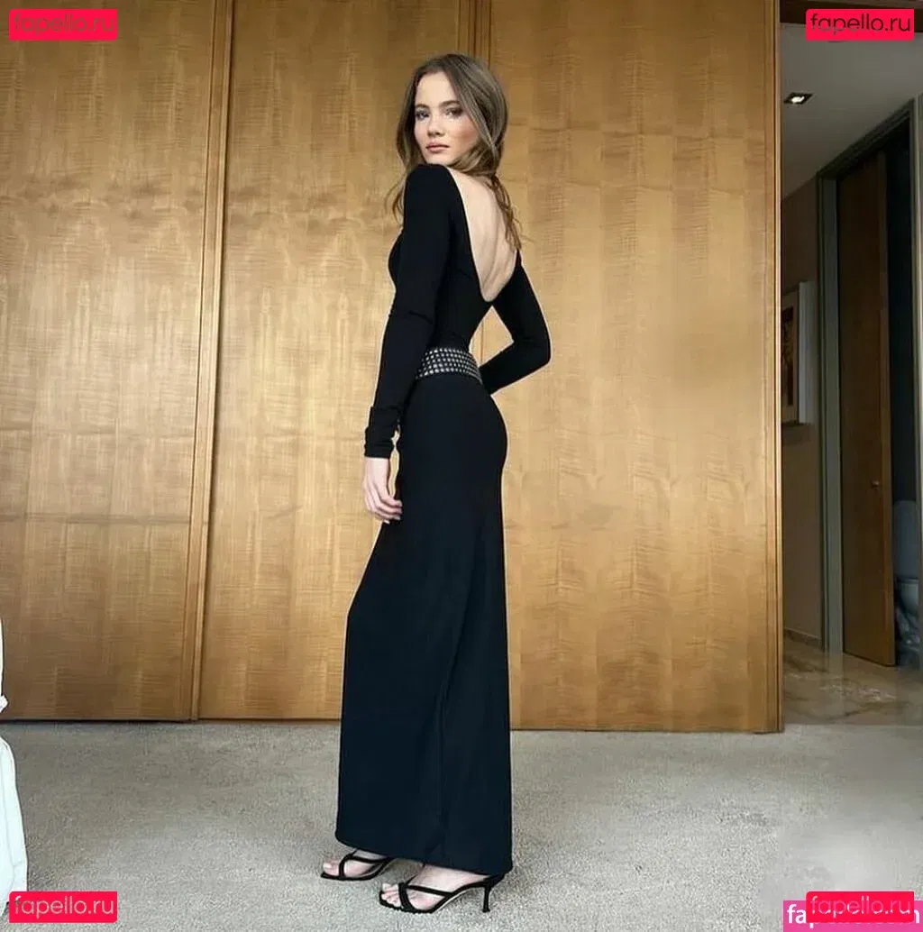 Freya A Onlyfans Photo Gallery 