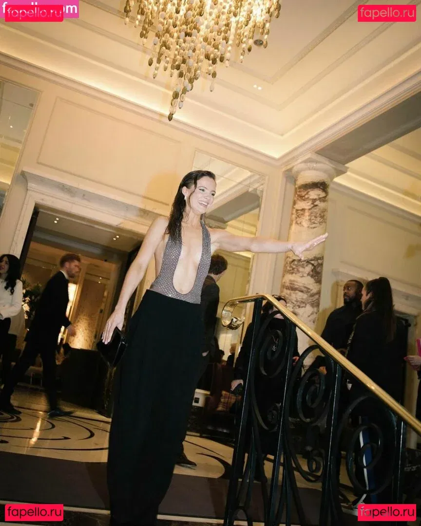 Freya A Onlyfans Photo Gallery 