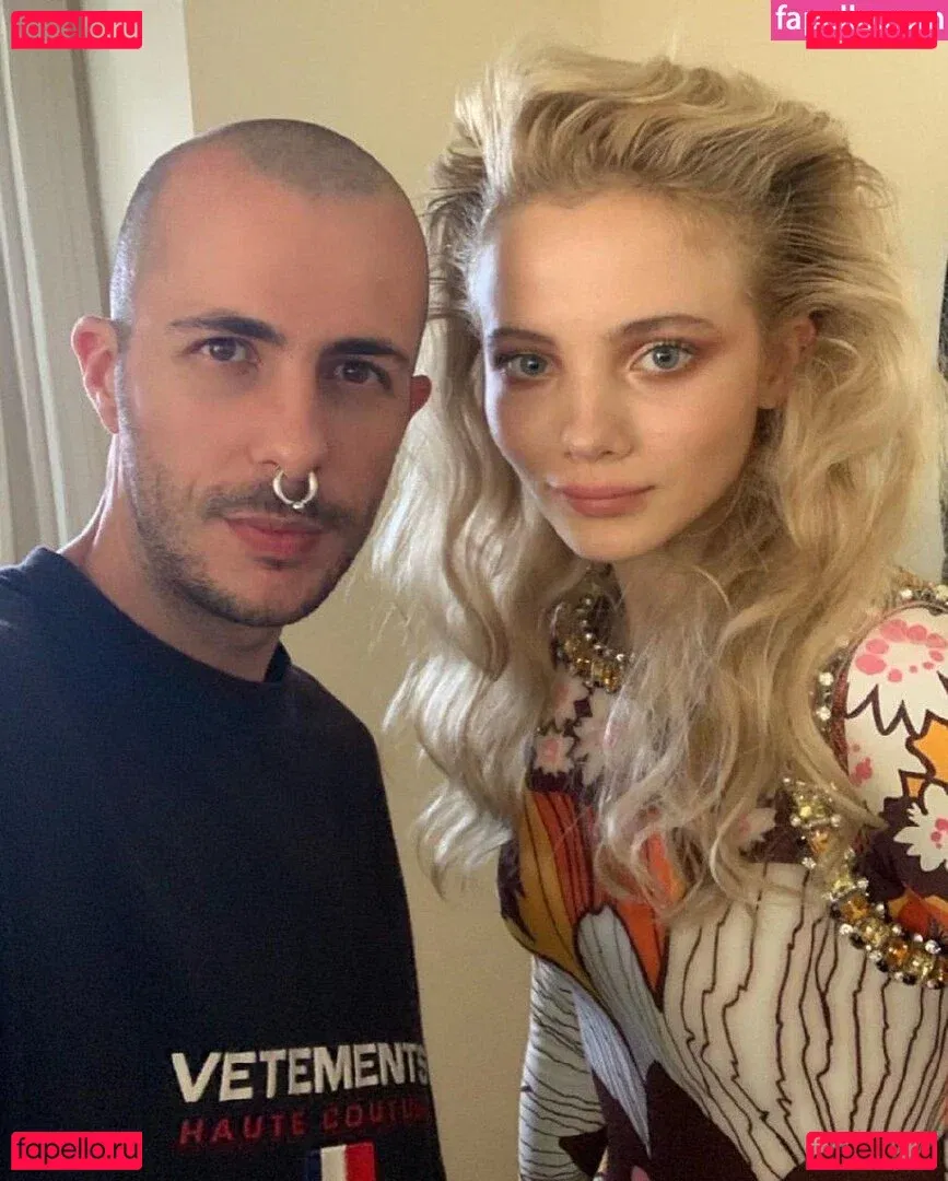 Freya A Onlyfans Photo Gallery 