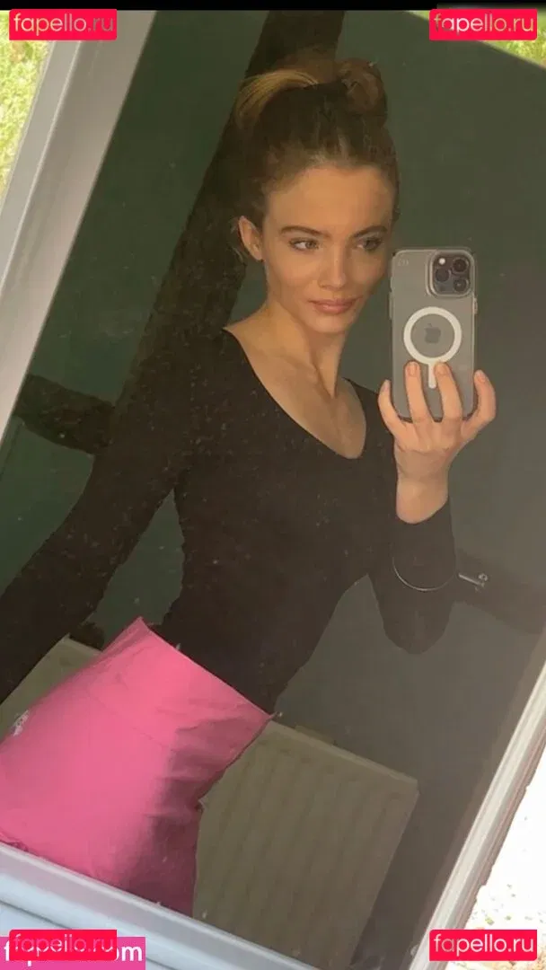 Freya A Onlyfans Photo Gallery 