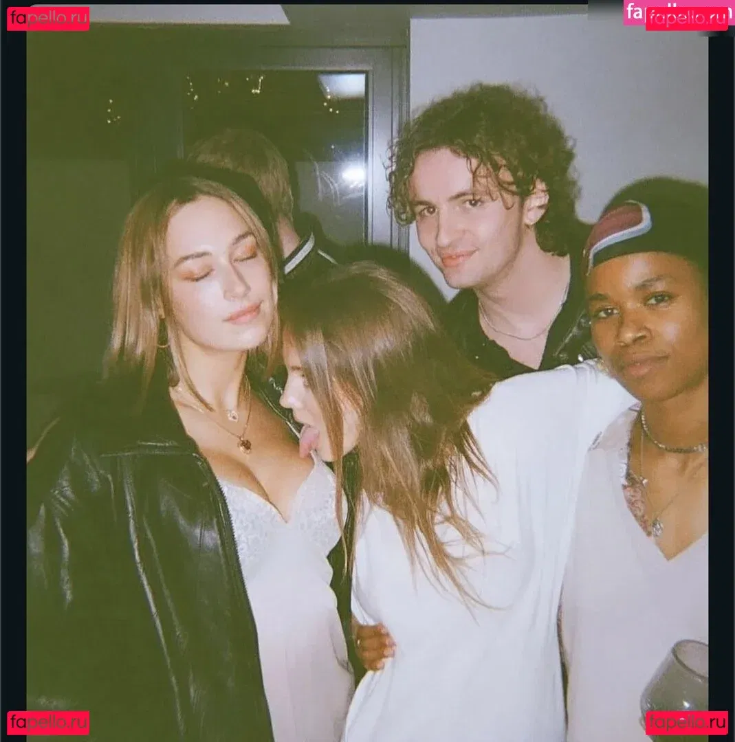 Freya A Onlyfans Photo Gallery 