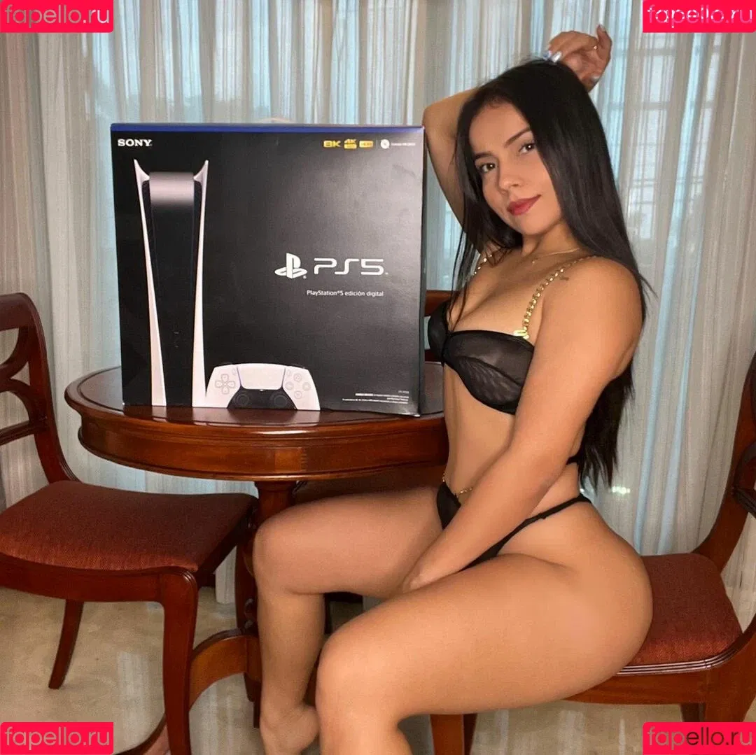 Aida Cortes Onlyfans Photo Gallery 