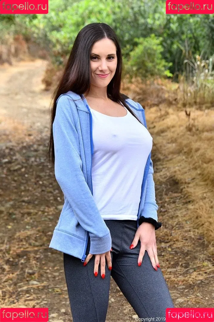 Lilian Stone Onlyfans Photo Gallery 
