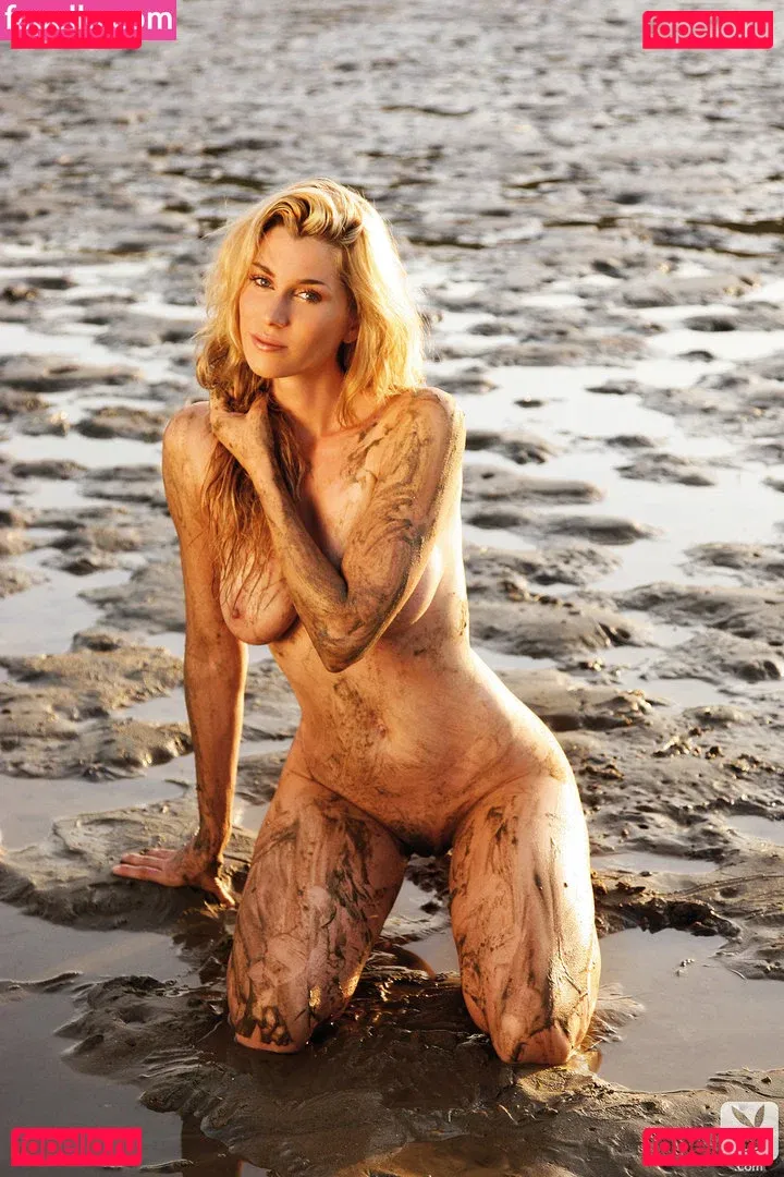 Ana Litrić Onlyfans Photo Gallery 