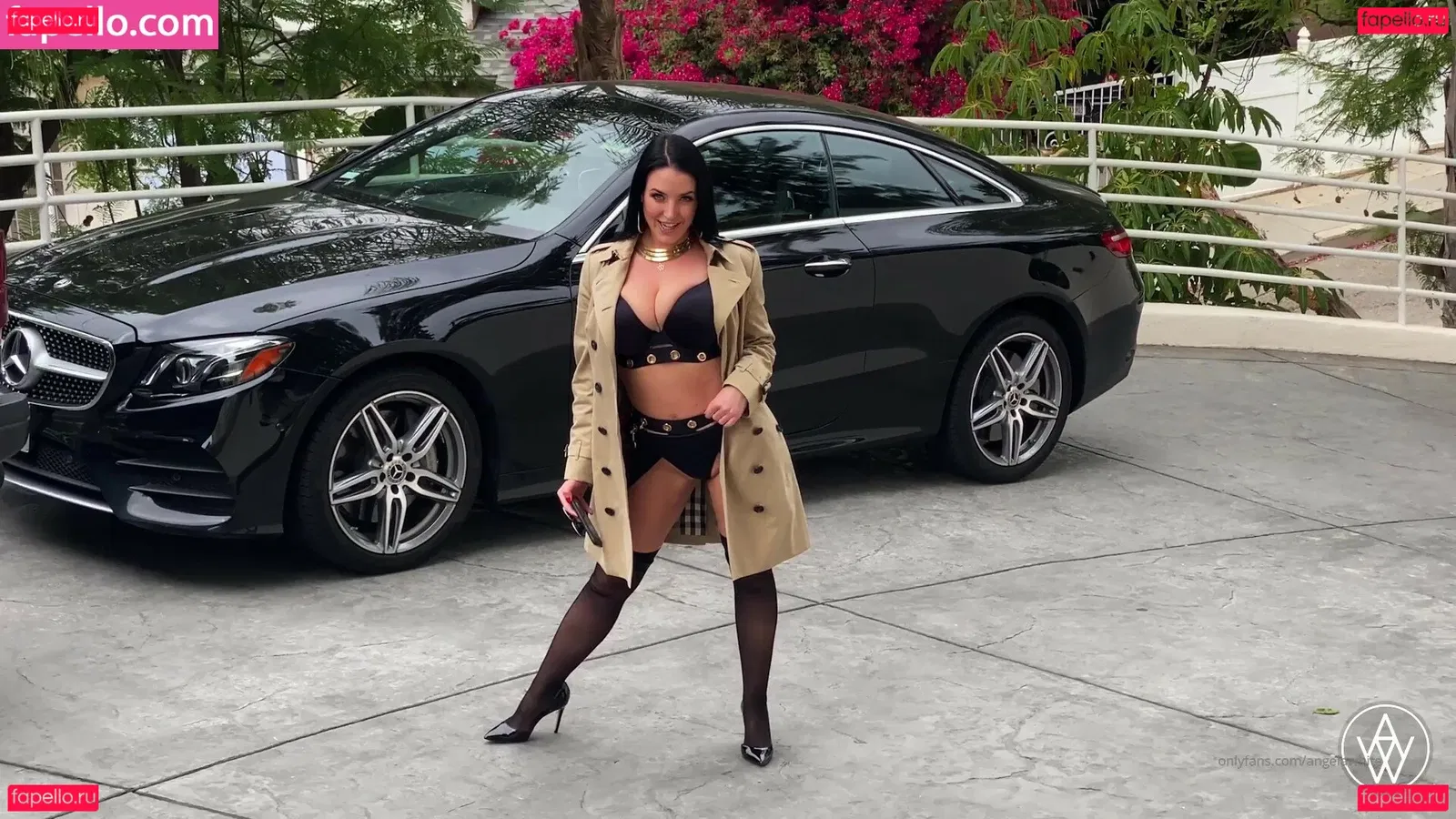 angelawhite Onlyfans Photo Gallery 