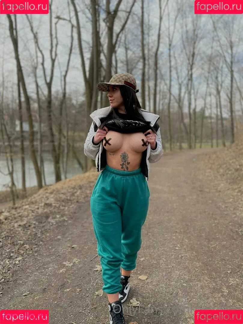 petulkaa Onlyfans Photo Gallery 