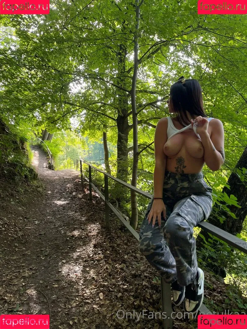 petulkaa Onlyfans Photo Gallery 