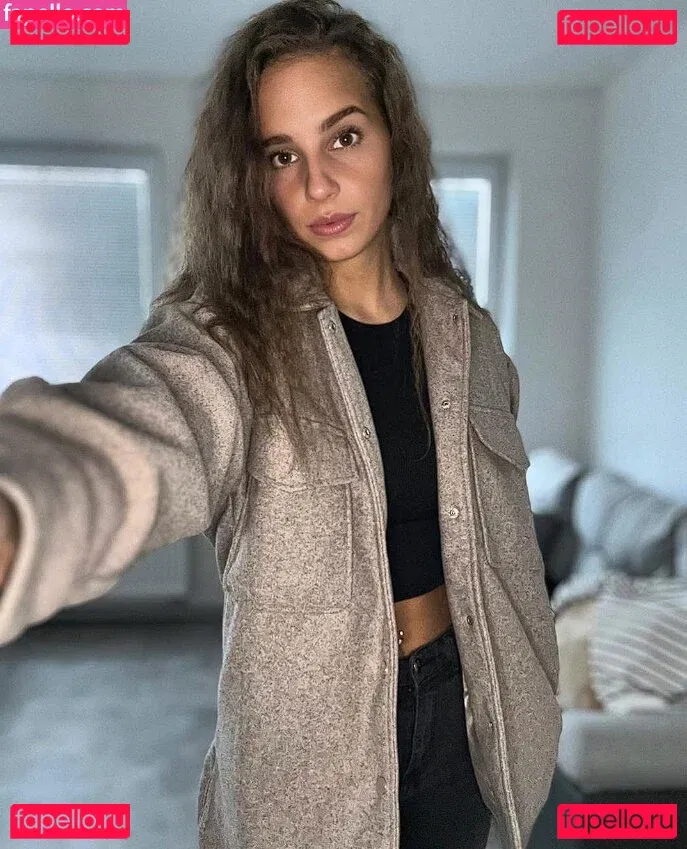 petulkaa Onlyfans Photo Gallery 