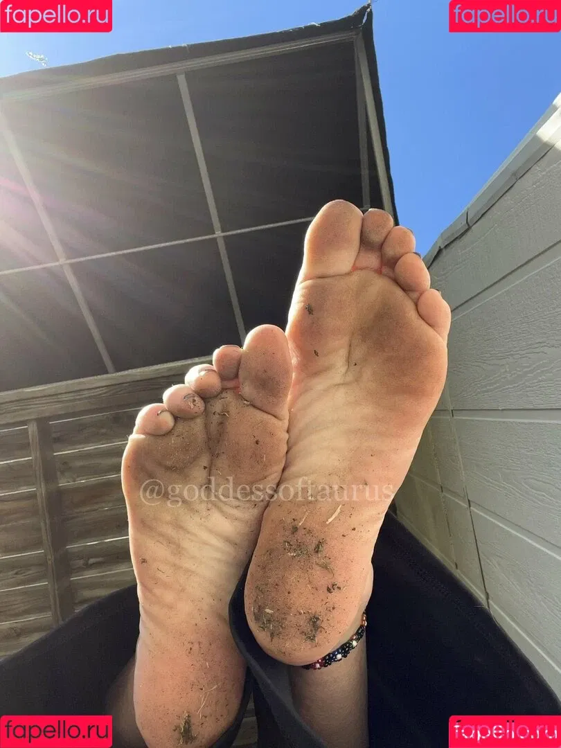 Goddess Crystal Onlyfans Photo Gallery 