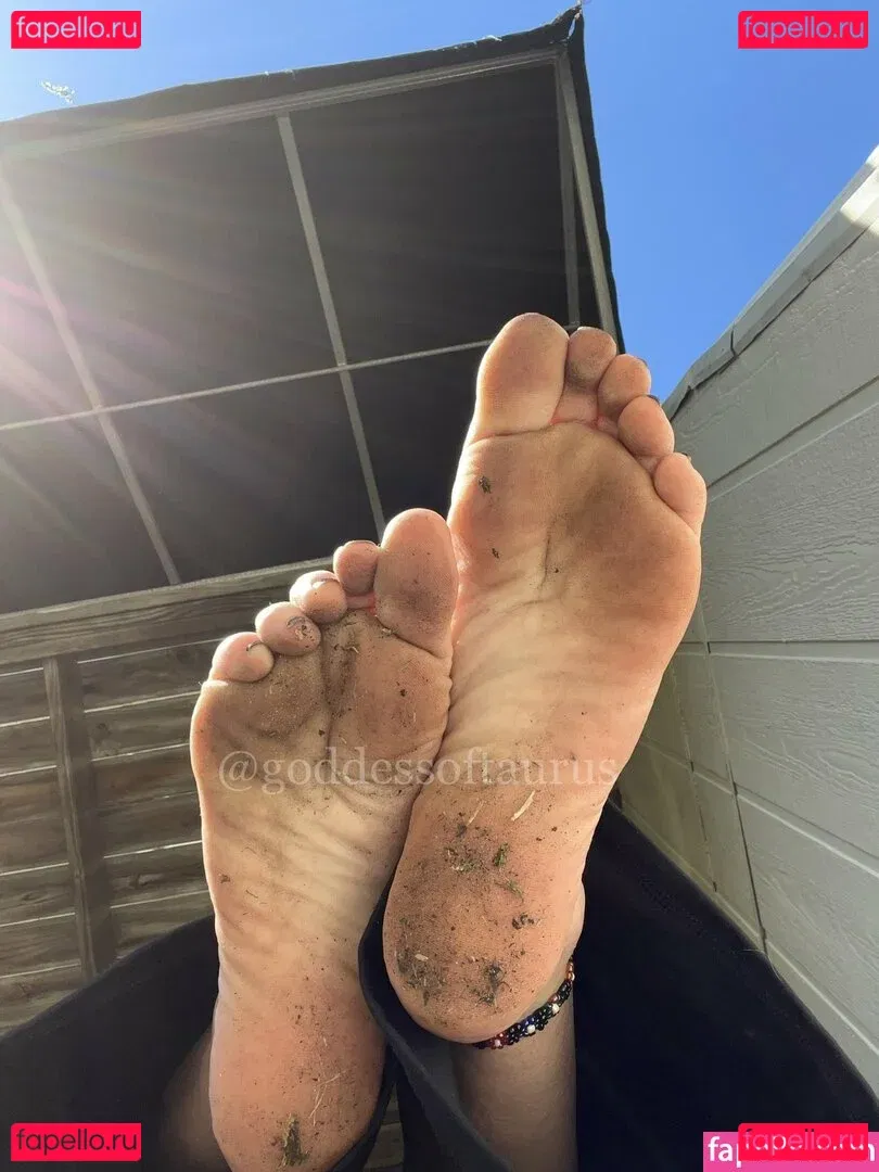 Goddess Crystal Onlyfans Photo Gallery 