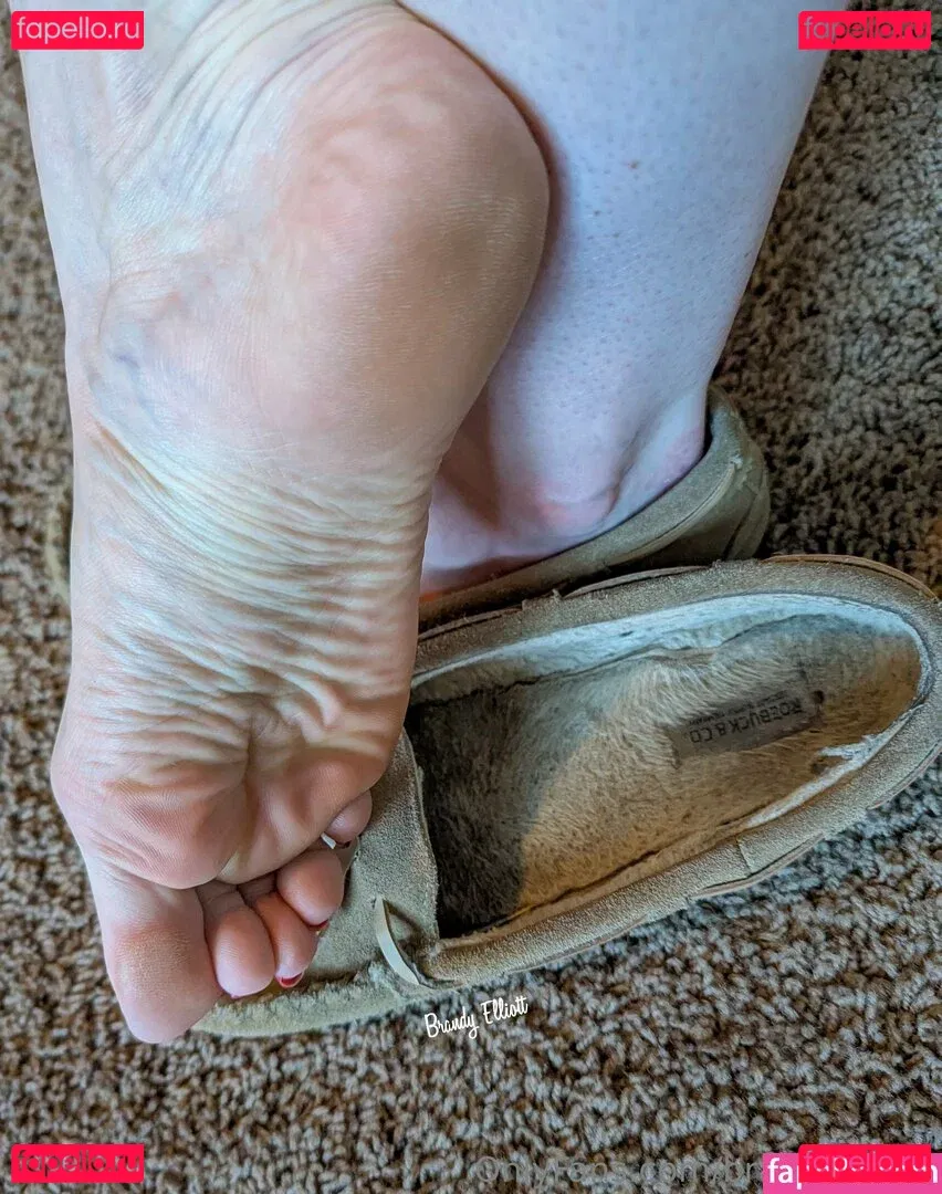 brandyelliott Onlyfans Photo Gallery 