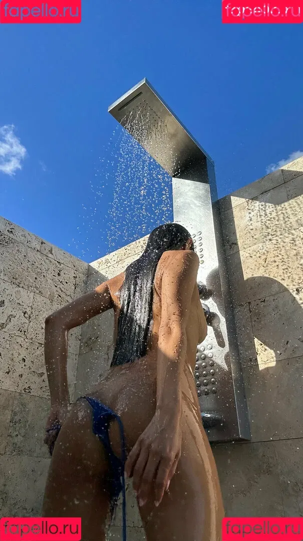 anachi Onlyfans Photo Gallery 