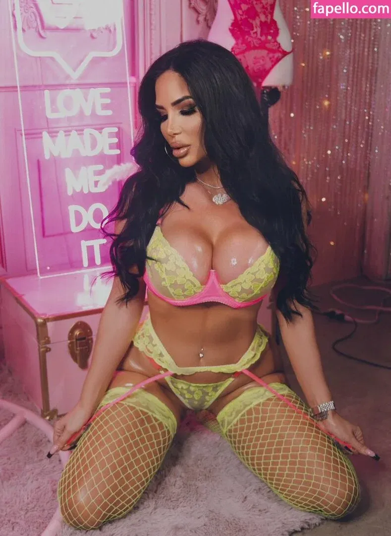 italiastarr Onlyfans Photo Gallery 