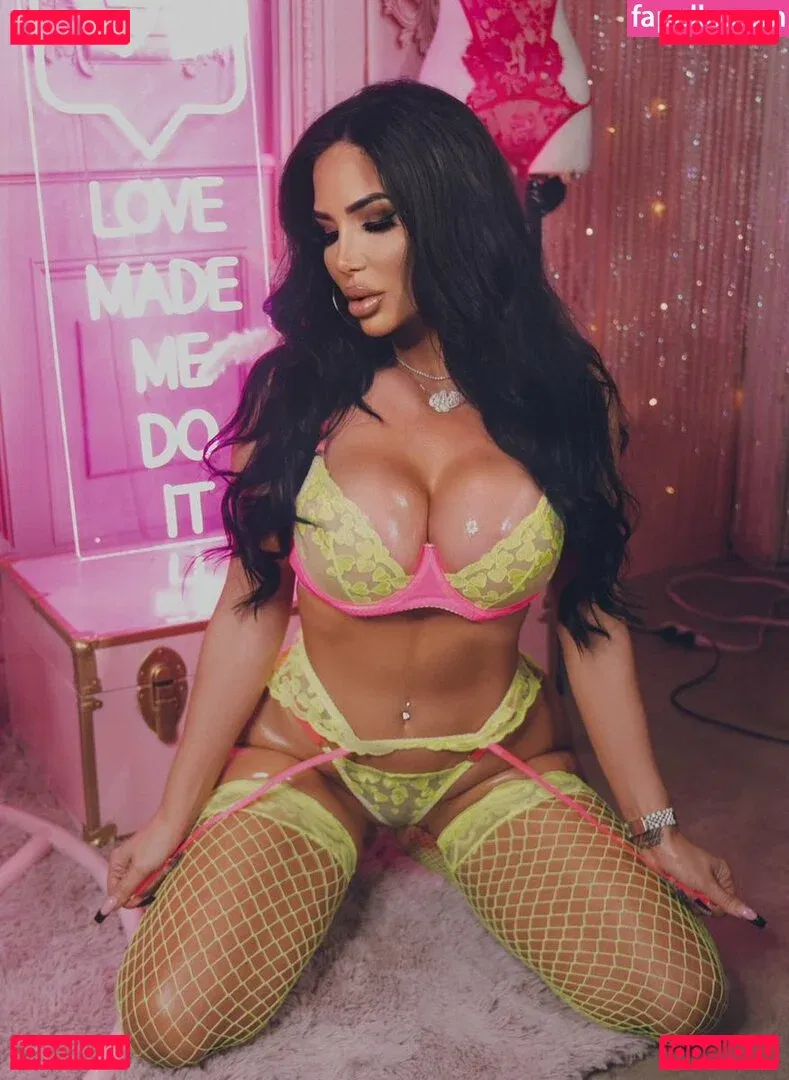 italiastarr Onlyfans Photo Gallery 