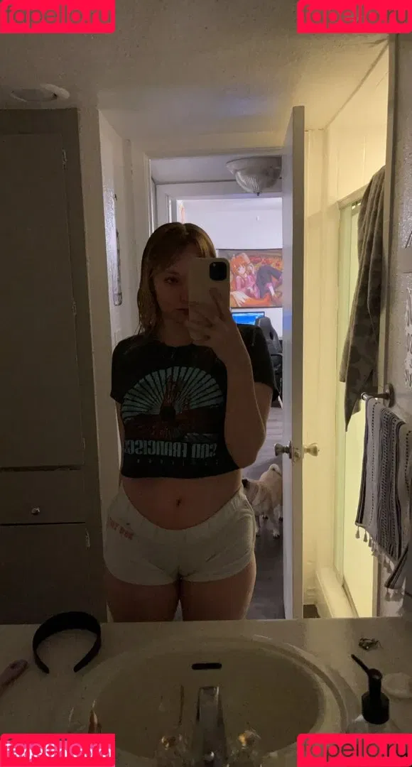 Madiwaifu Onlyfans Photo Gallery 