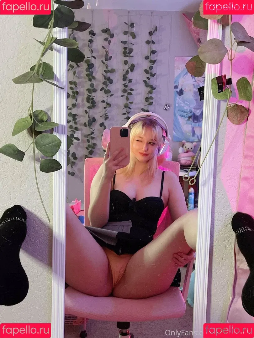 Madiwaifu Onlyfans Photo Gallery 
