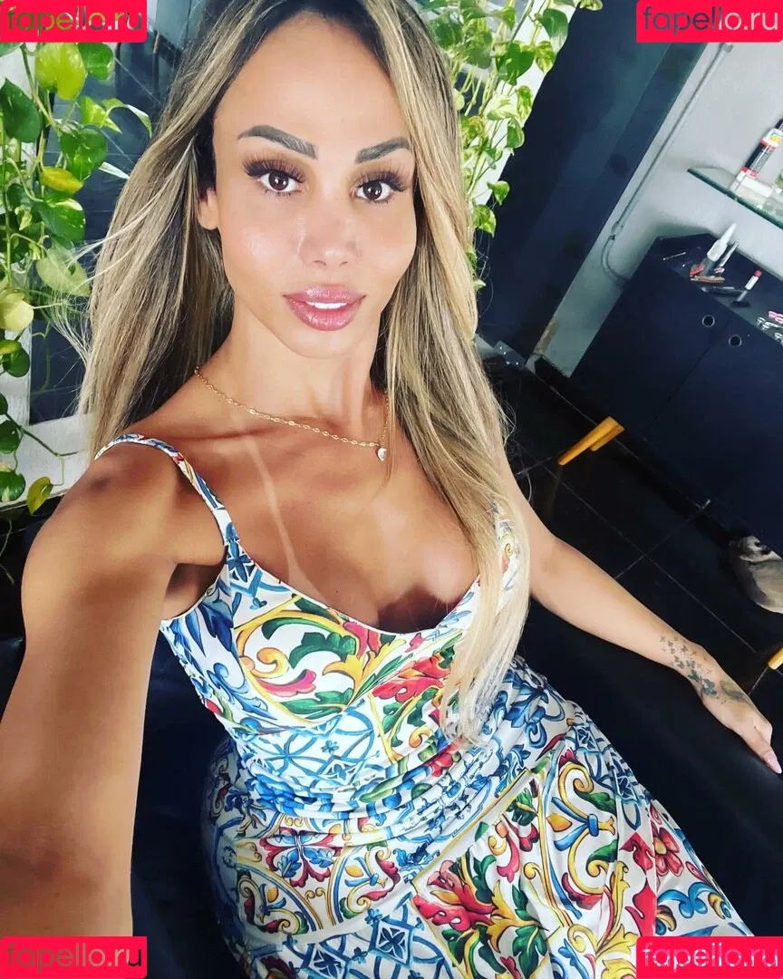 Agatha Ferraz Onlyfans Photo Gallery 