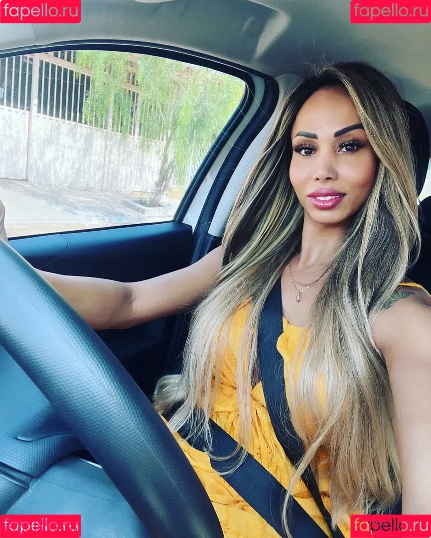 Agatha Ferraz Onlyfans Photo Gallery 