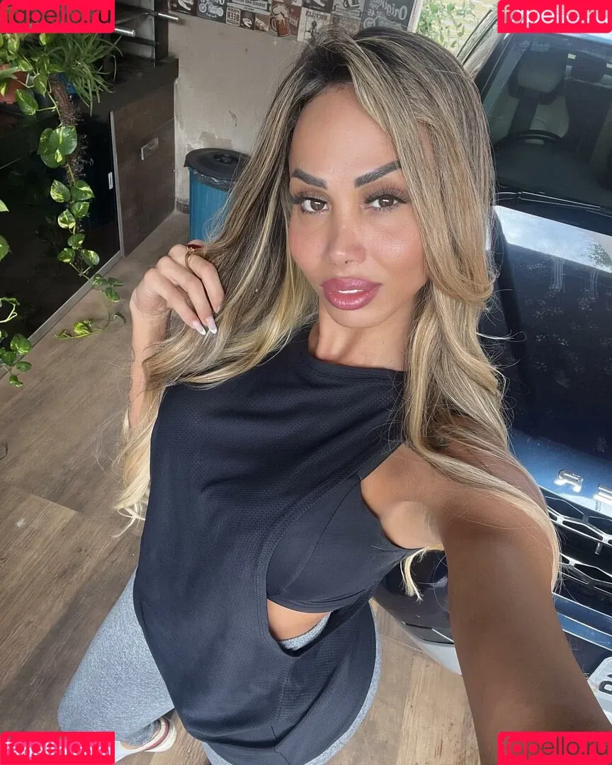 Agatha Ferraz Onlyfans Photo Gallery 