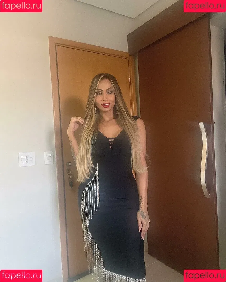 Agatha Ferraz Onlyfans Photo Gallery 
