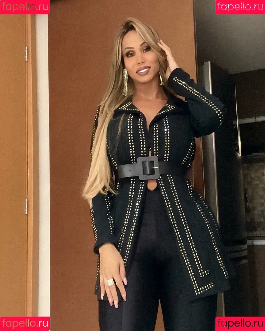 Agatha Ferraz Onlyfans Photo Gallery 