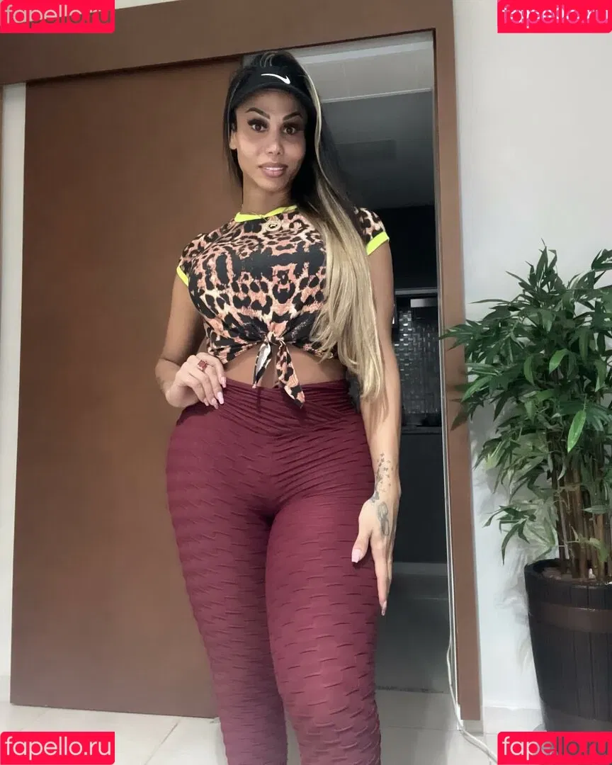Agatha Ferraz Onlyfans Photo Gallery 