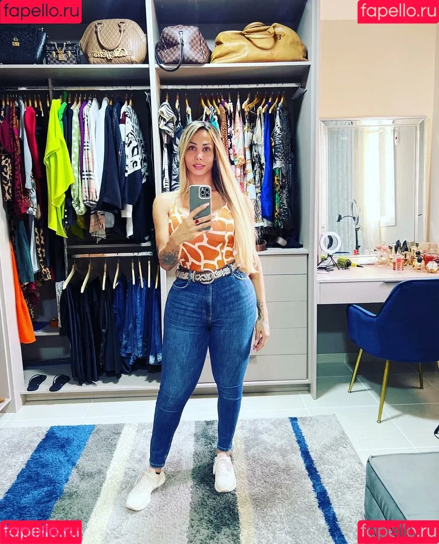Agatha Ferraz Onlyfans Photo Gallery 