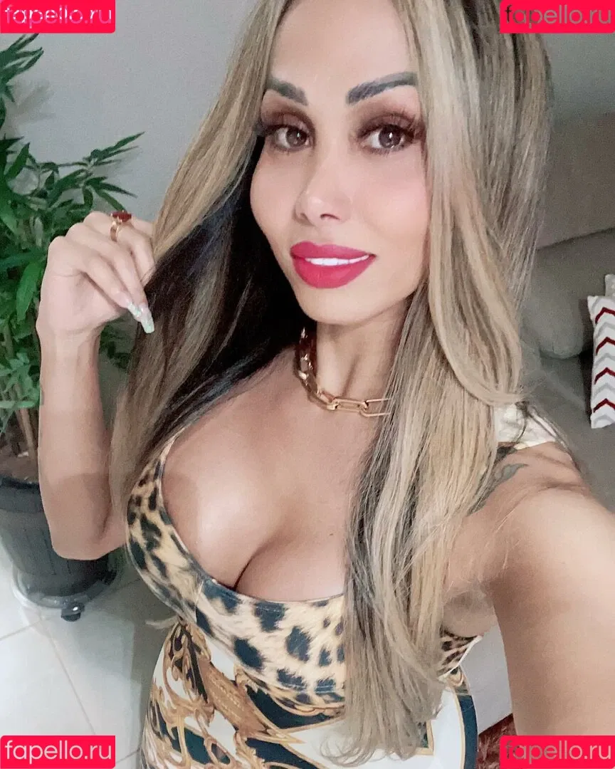 Agatha Ferraz Onlyfans Photo Gallery 