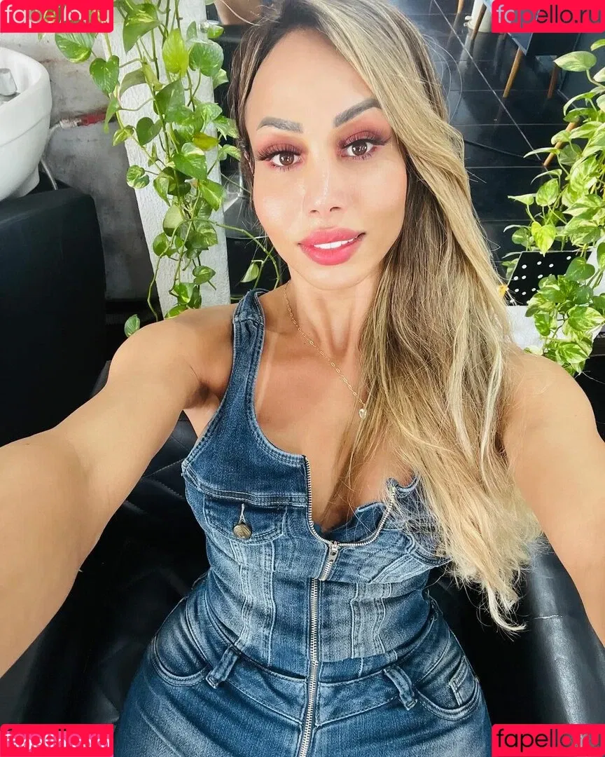 Agatha Ferraz Onlyfans Photo Gallery 