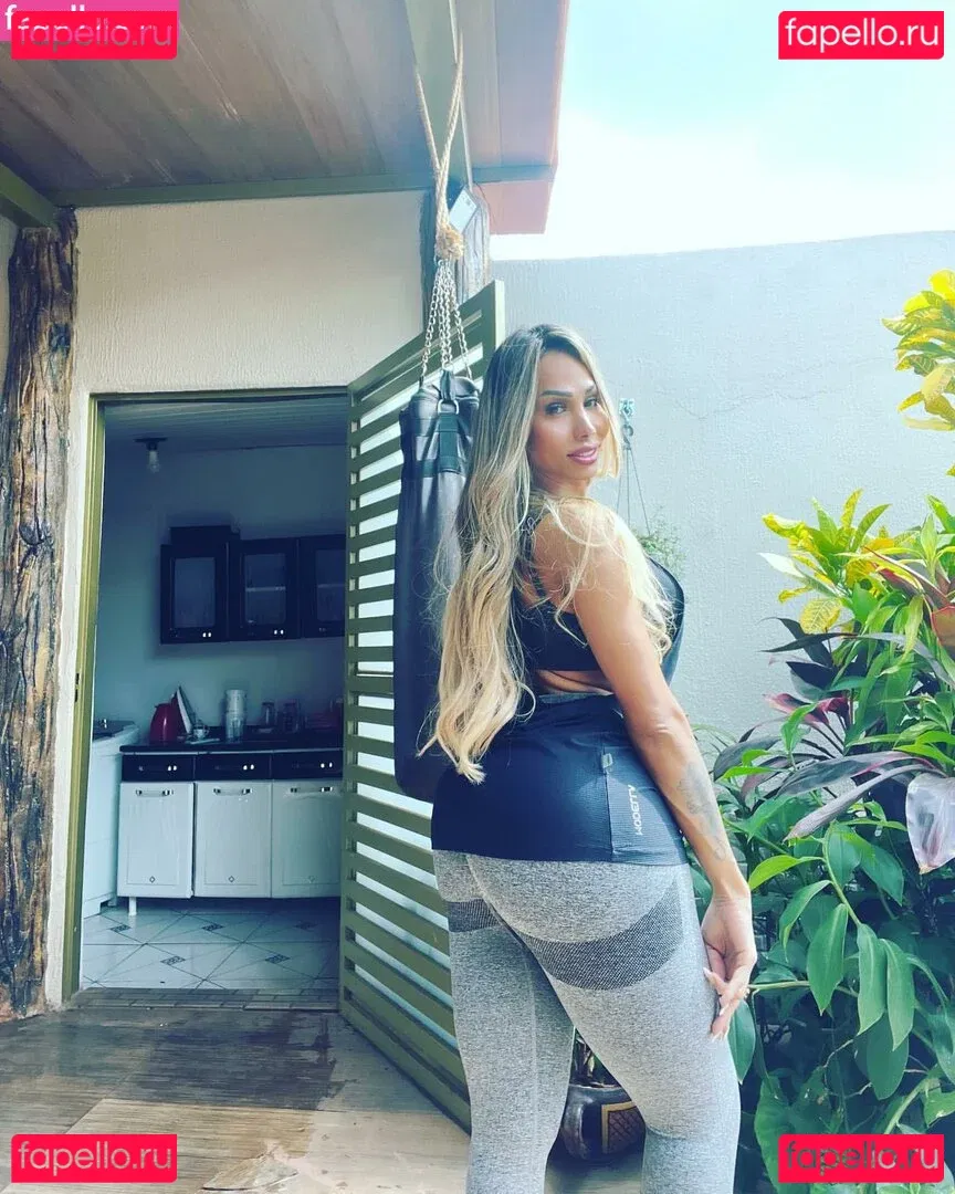 Agatha Ferraz Onlyfans Photo Gallery 