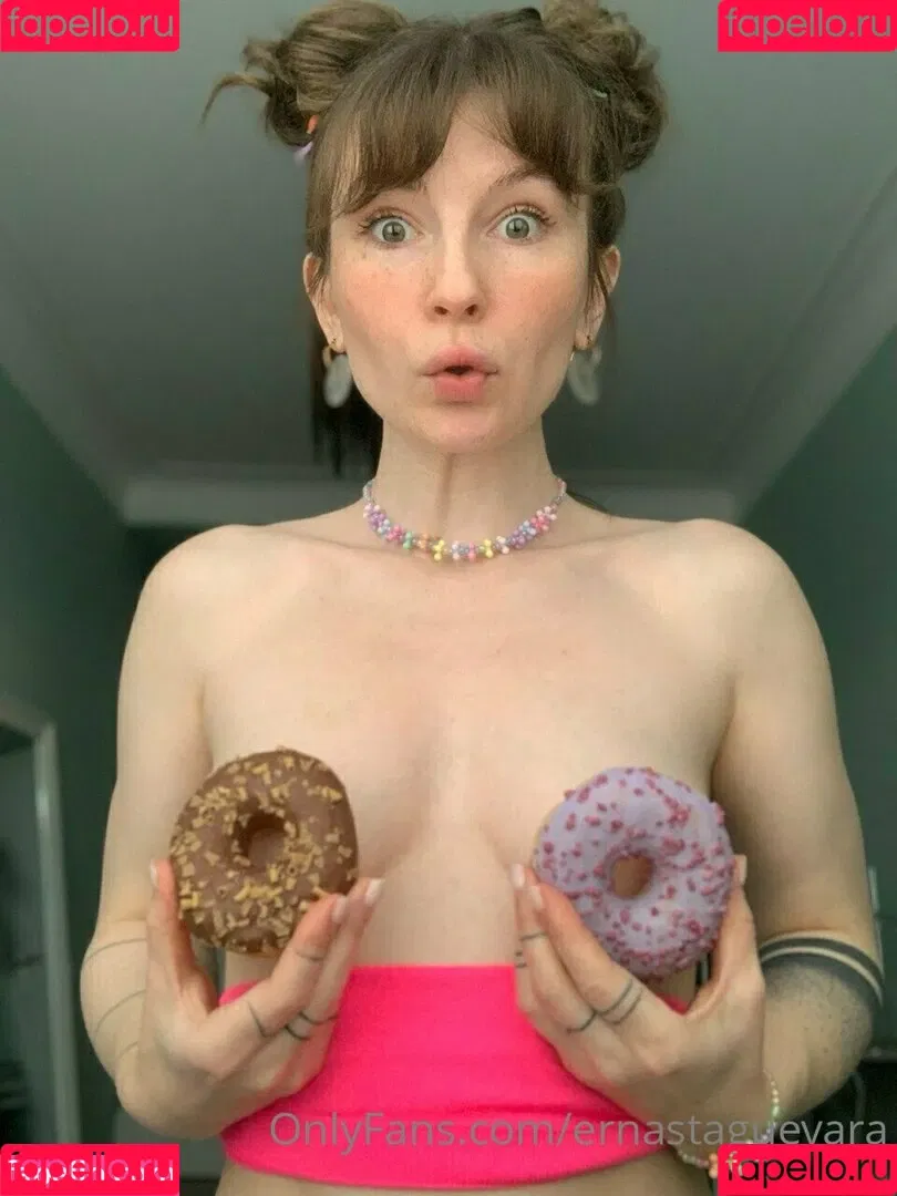 Ernesta Guevara Onlyfans Photo Gallery 