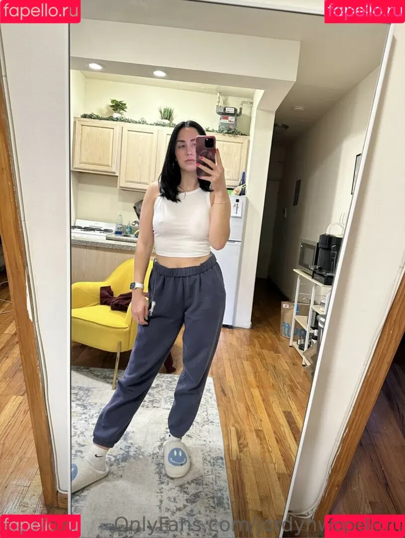 WomenBarstool Onlyfans Photo Gallery 