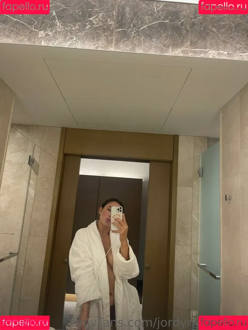 WomenBarstool Onlyfans Photo Gallery 