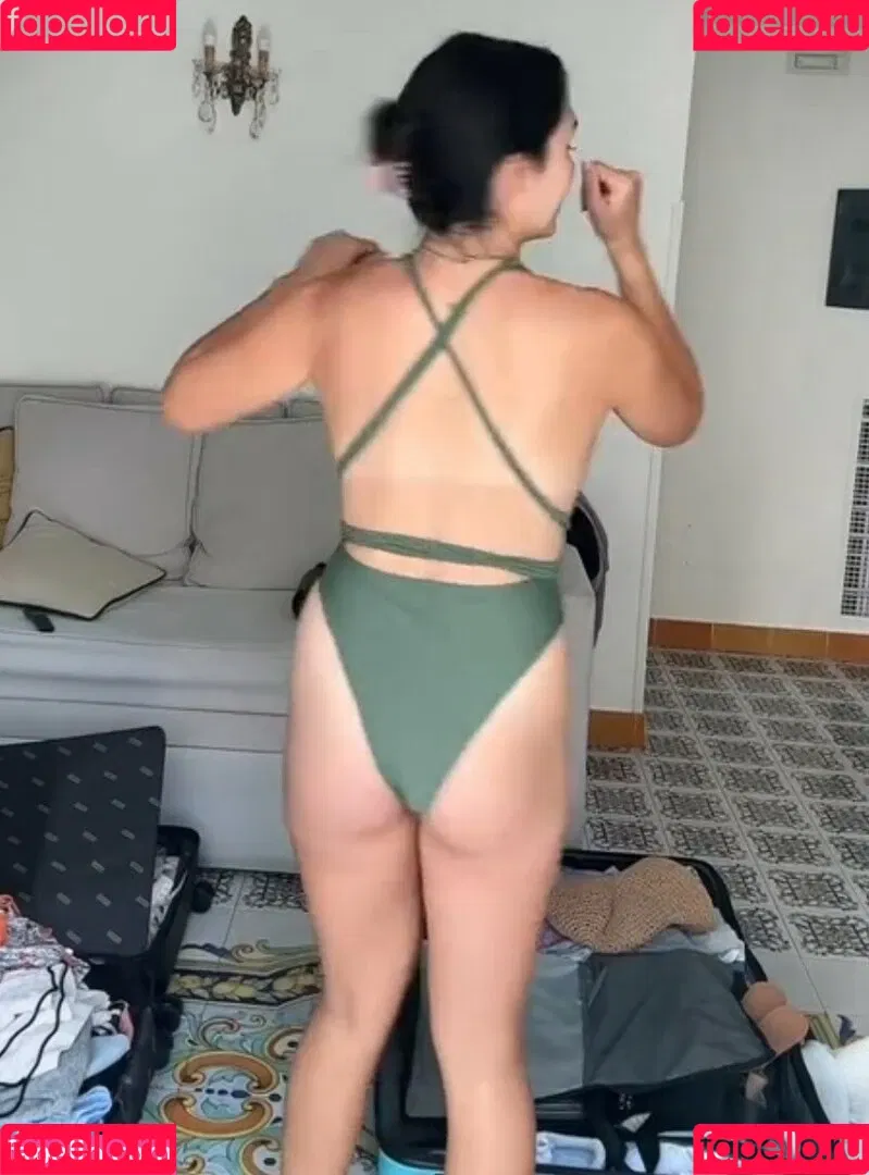 WomenBarstool Onlyfans Photo Gallery 