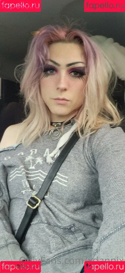 xdannix Onlyfans Photo Gallery 