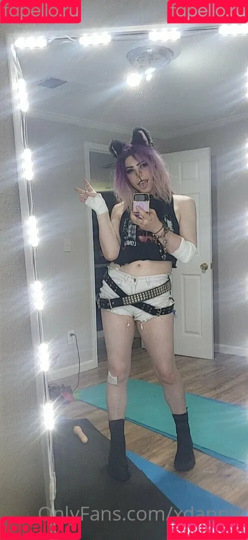 xdannix Onlyfans Photo Gallery 