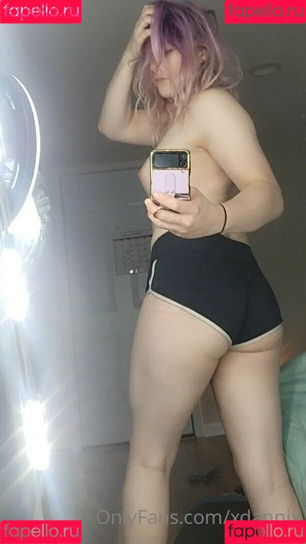 xdannix Onlyfans Photo Gallery 