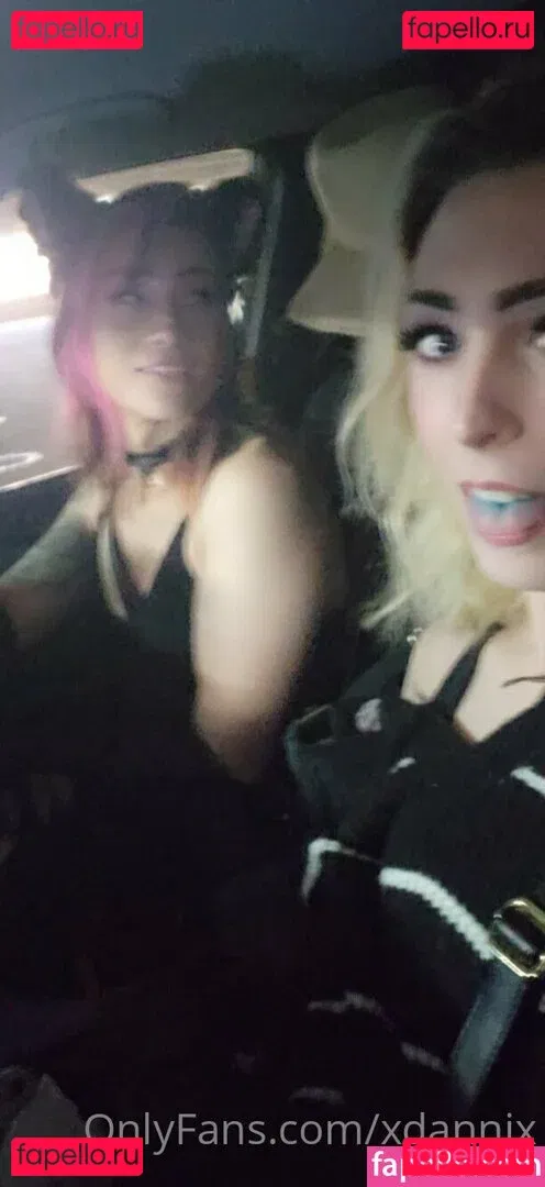 xdannix Onlyfans Photo Gallery 