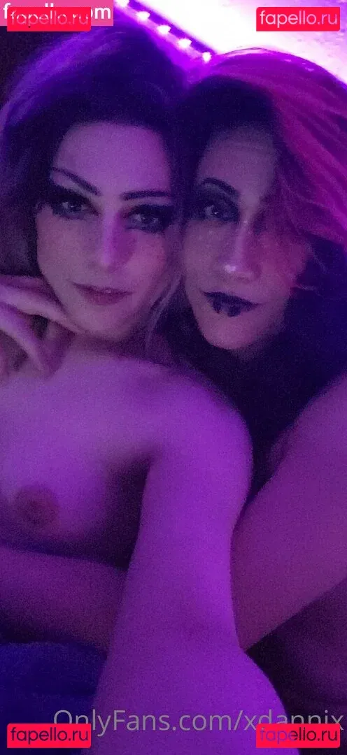 xdannix Onlyfans Photo Gallery 