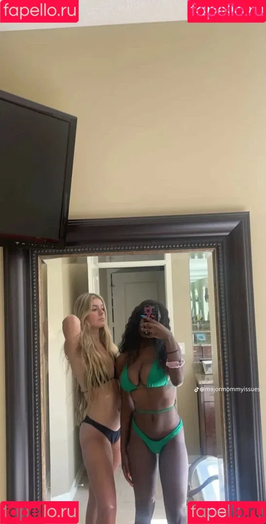 Majormommyissues Onlyfans Photo Gallery 