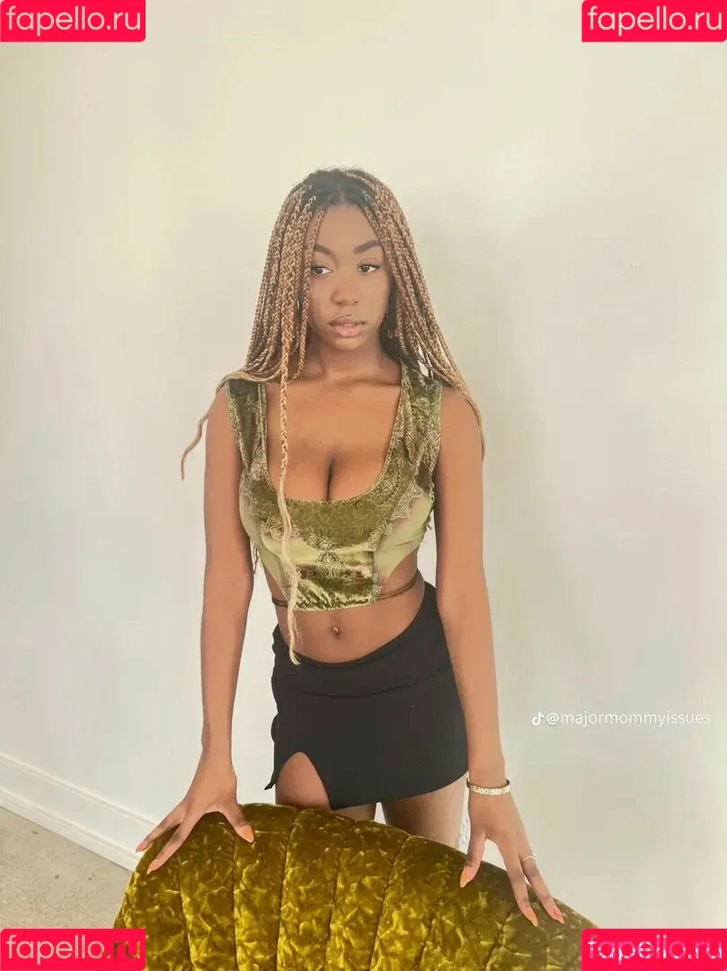Majormommyissues Onlyfans Photo Gallery 