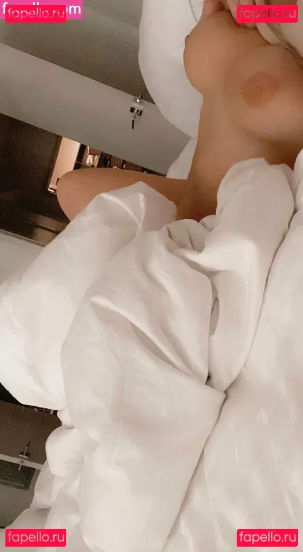 PinkCBJ Onlyfans Photo Gallery 