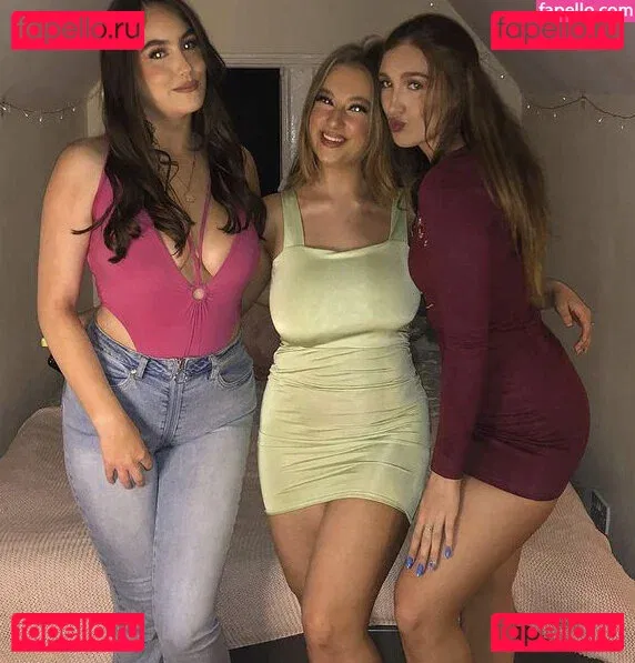 Zahra Onlyfans Photo Gallery 