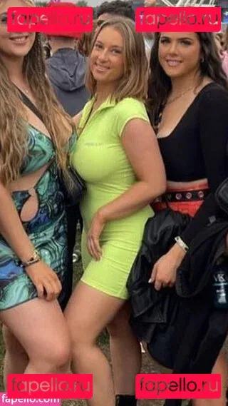 Zahra Onlyfans Photo Gallery 