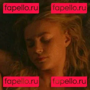 Jeanne Goursaud Onlyfans Photo Gallery 