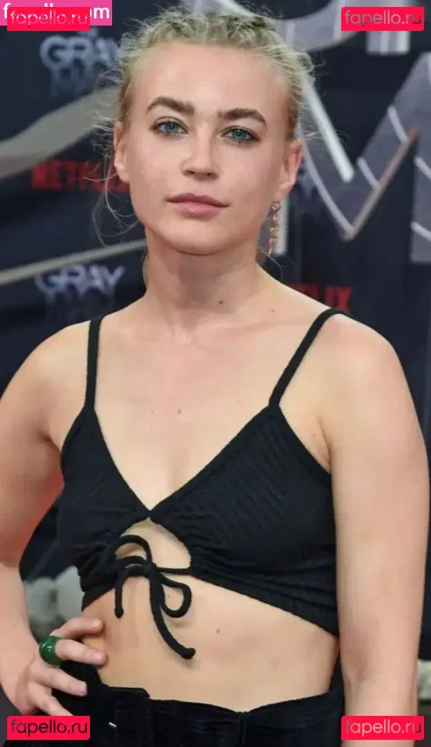 Jeanne Goursaud Onlyfans Photo Gallery 